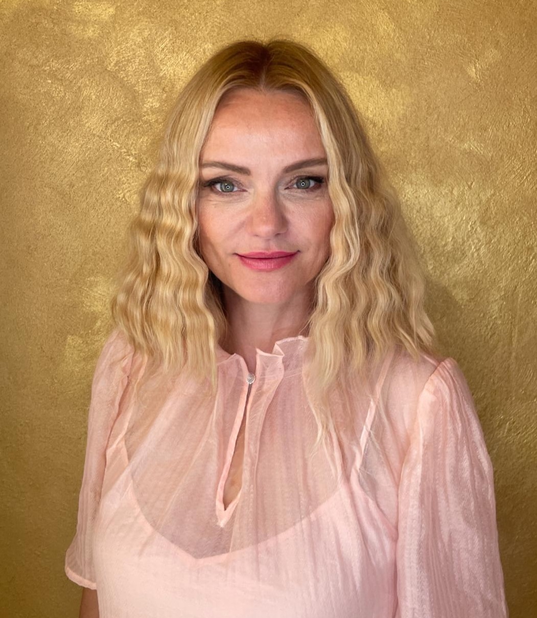  Zuzana Hejnová – majitelka a top stylistka kadeřnictví Salon Unique v Praze 1